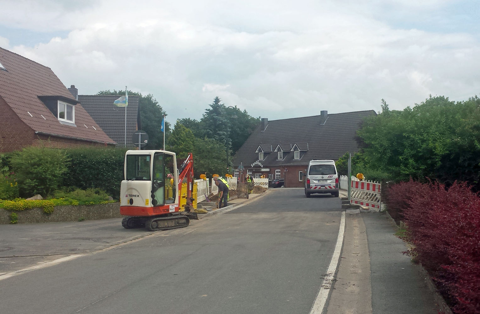 Sperrung der Hauptstraße beim Landhaus aufgehoben