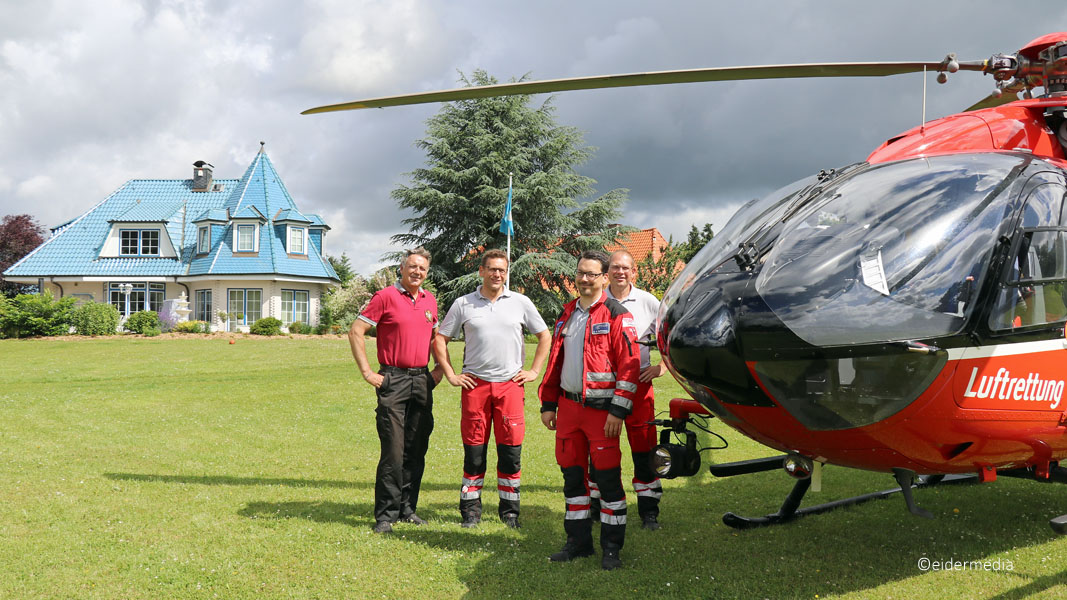 „Christoph 42“ im Anflug auf Sehestedt