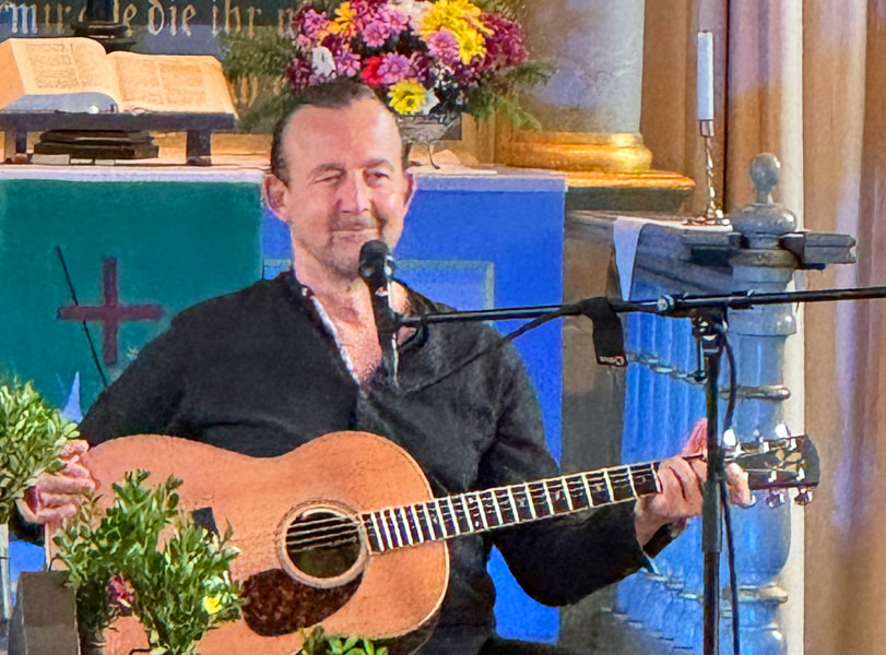 Kirchenkonzert: Michael Raeder musiziert wieder in Sehestedt