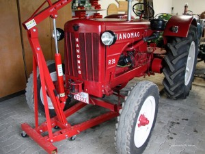 Hanomag Traktor rot whe 